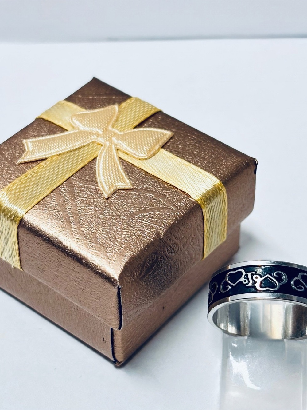 Stainless Steel Filigree Open Hearts Band Ring
